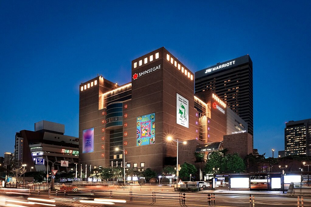 Shinseggae at night